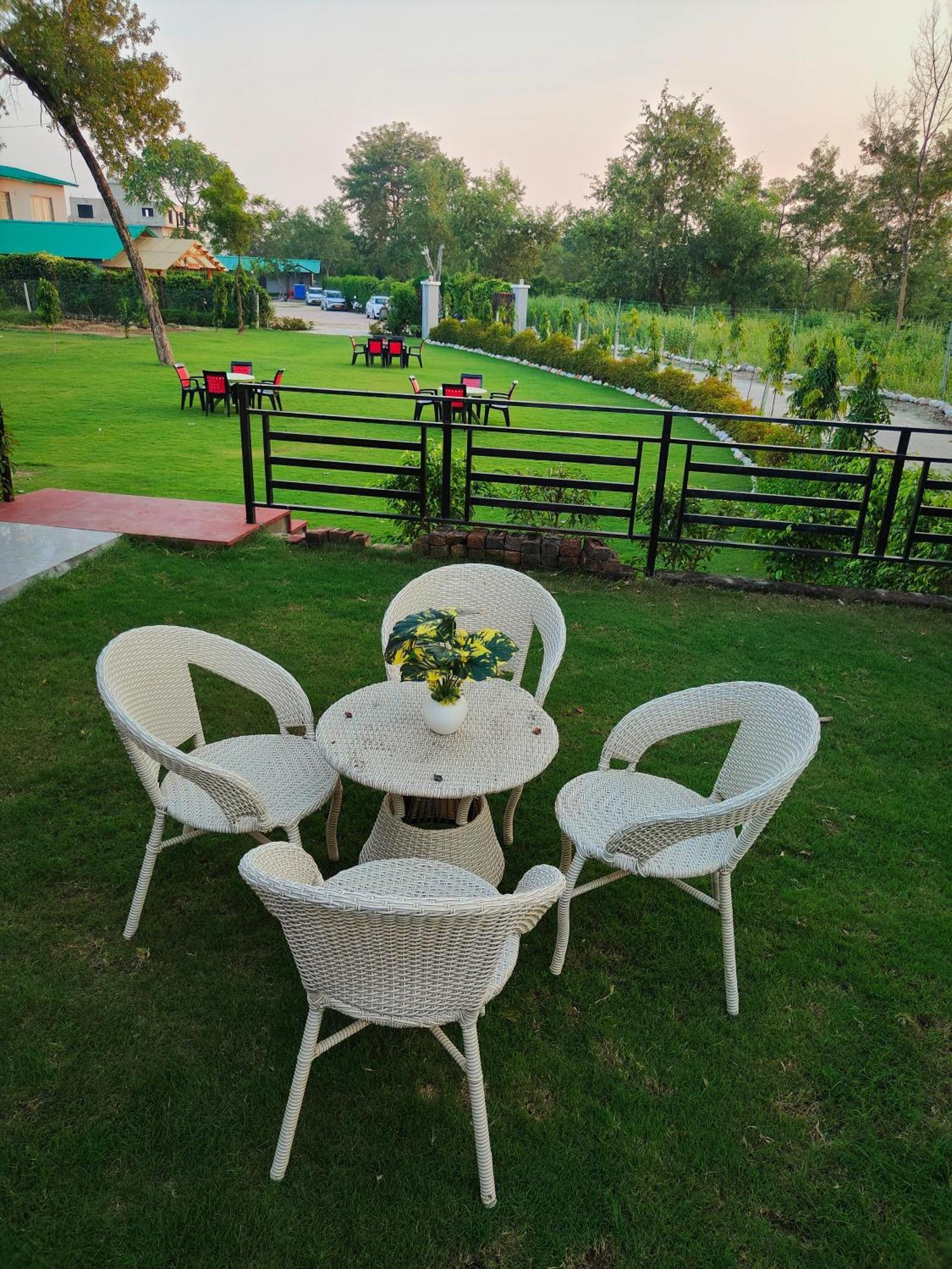 The Jungle Joy Resort & Spa Ramnagar (Uttarakhand) Exterior foto